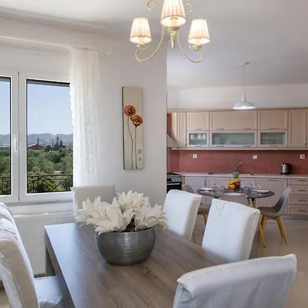 Casa Magnolia - Spacious In Heart Of Akrotiri *