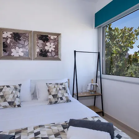 Dom wakacyjny Casa Magnolia - Spacious In Heart Of Akrotiri Chania (Crete)