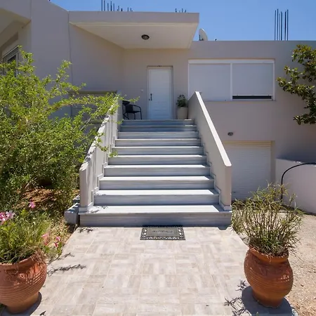 Dom wakacyjny Casa Magnolia - Spacious In Heart Of Akrotiri