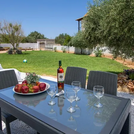 Casa Magnolia - Spacious In Heart Of Akrotiri