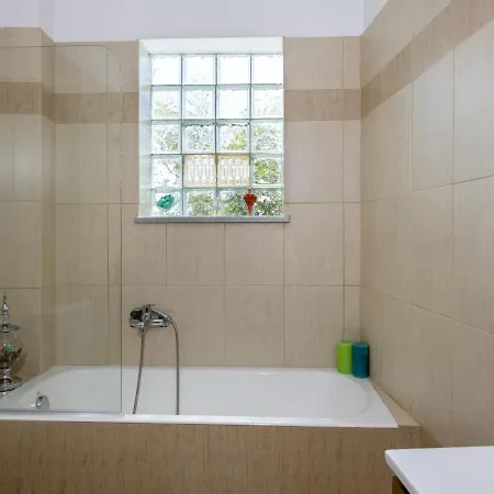 Casa Magnolia - Spacious In Heart Of Akrotiri *